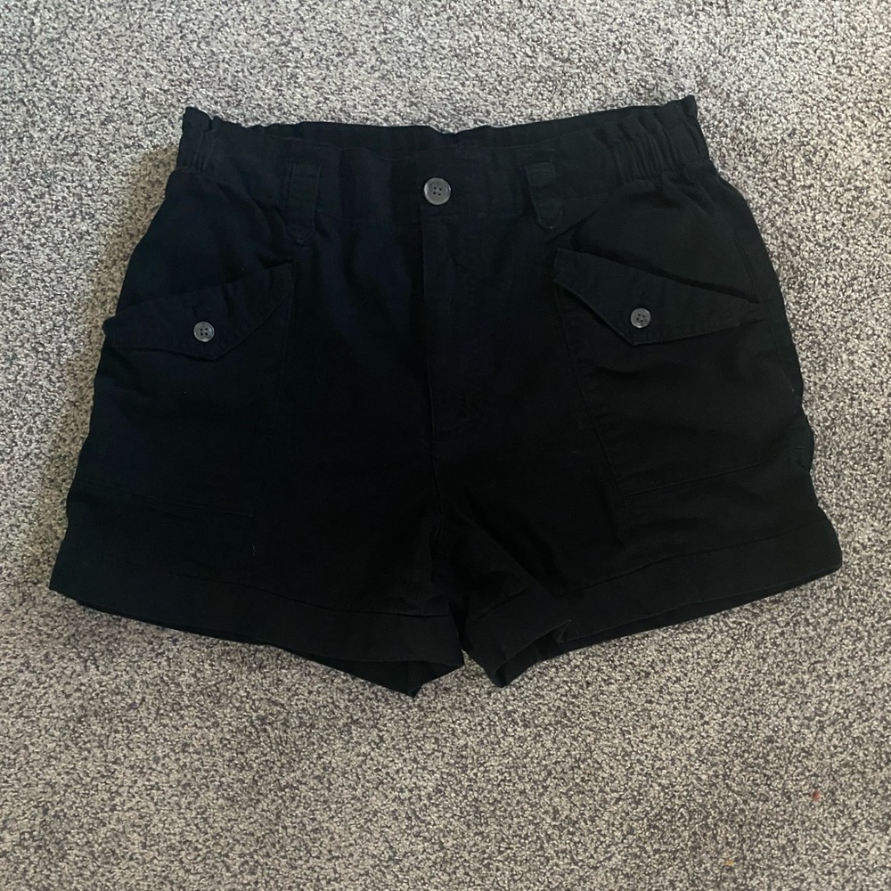 Old Navy Black Cargo Shorts – Women's Size Medium
